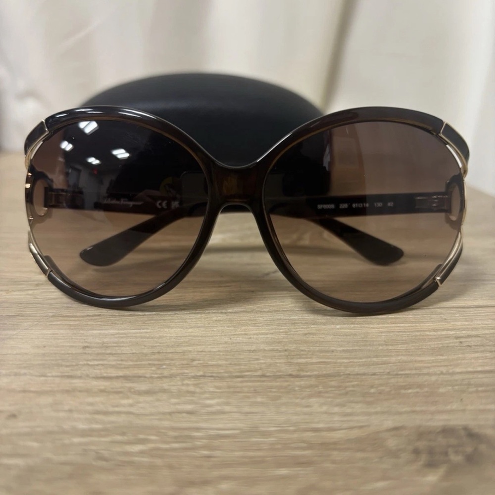 SALVATORE FERRAGAMO Sunglasses SF600S 220 Authentic